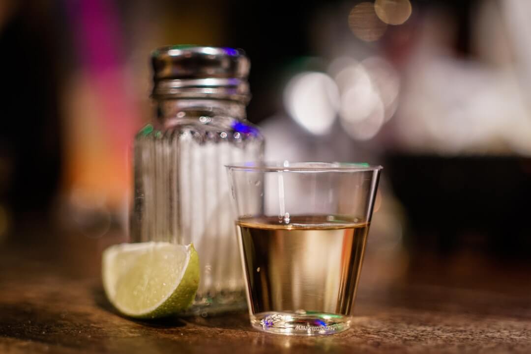 Mezcal vs Tequila: What’s the Real Difference?