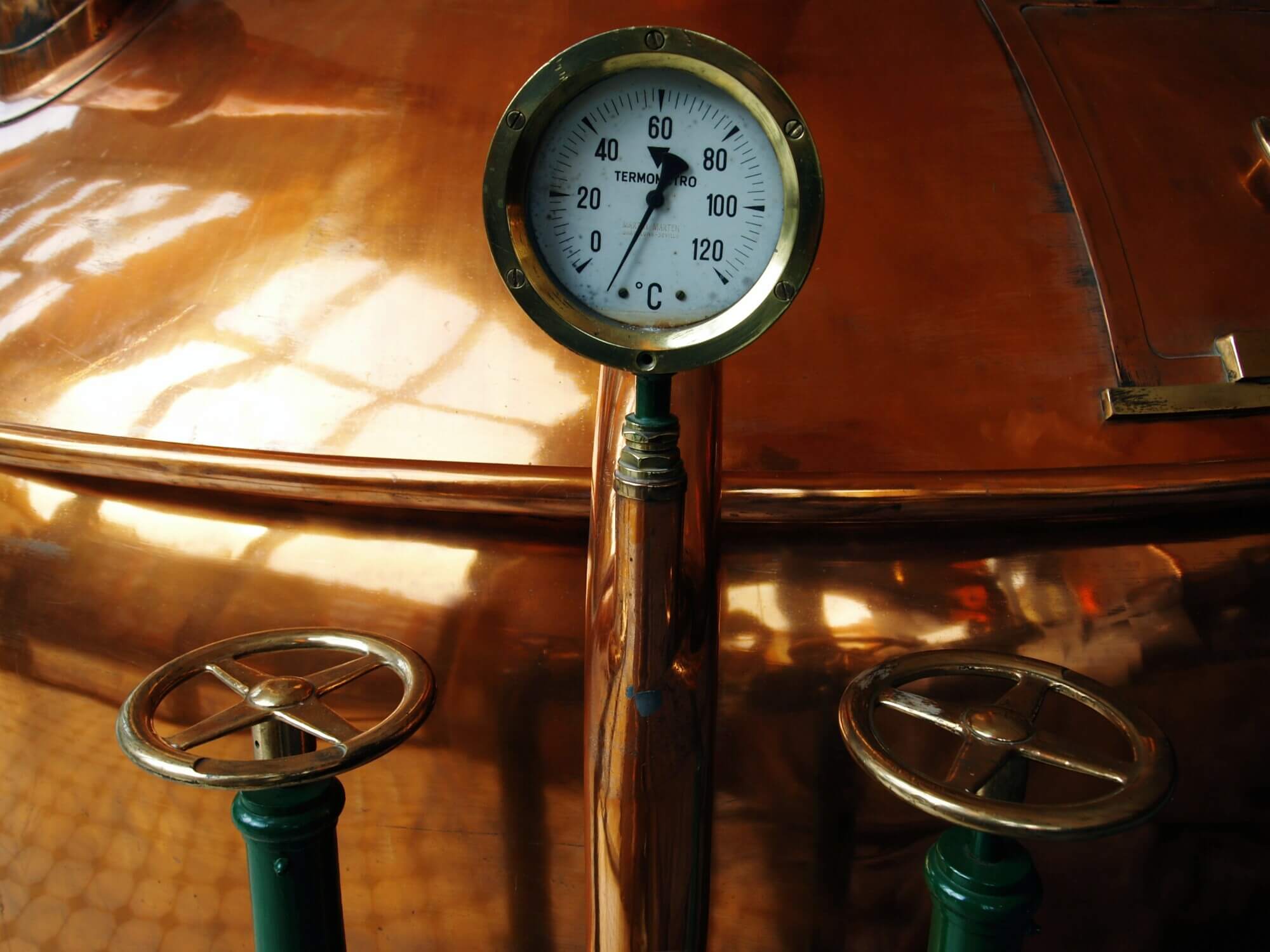 Beer Fermentation in a Barrel: How it Works